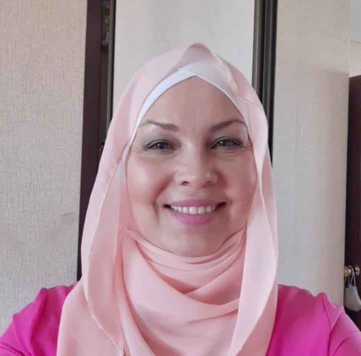 Зухра Хамроева.