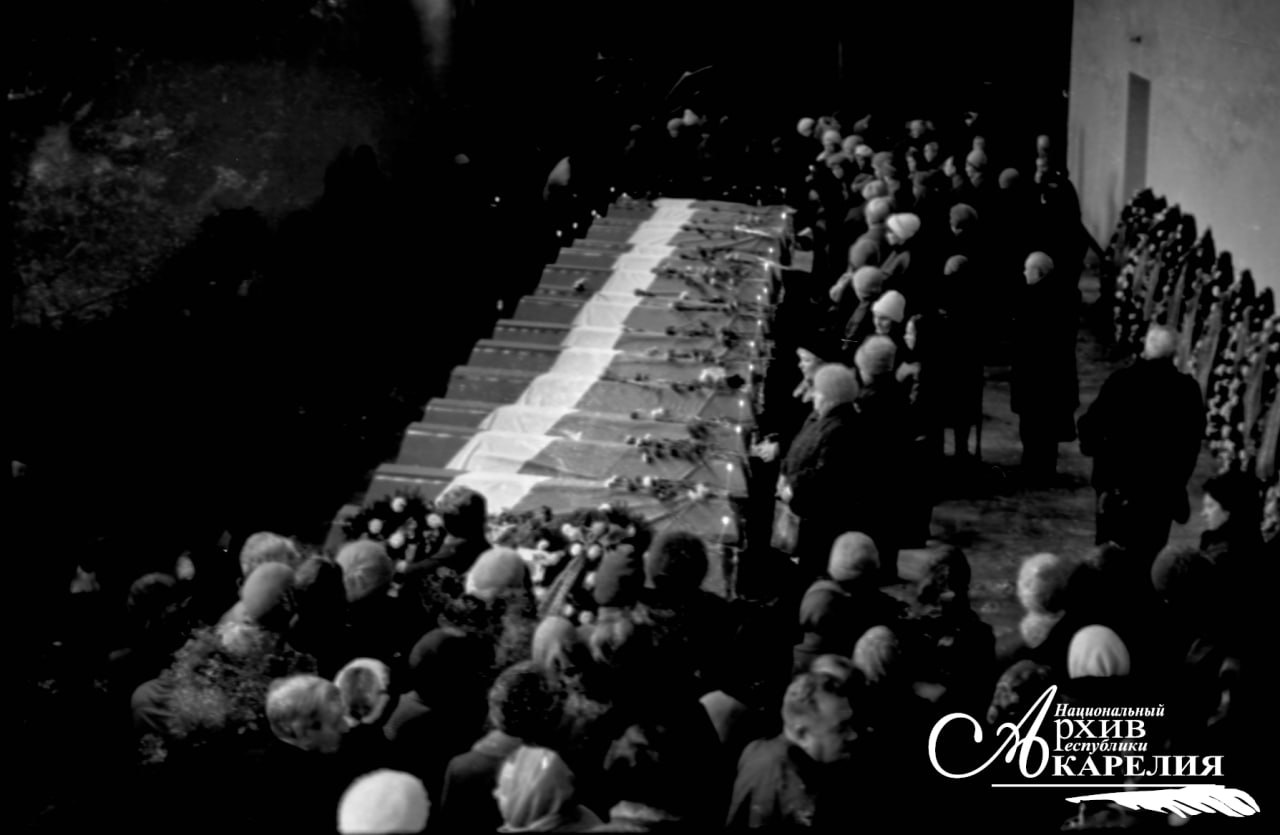 Траурная церемония в Государственном Финском драматическом театре 30.10.1991 г. 