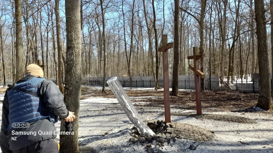 Мемориал жертвам тоталитаризма в Харькове в марте 2022. Фото: 2day.kh.ua